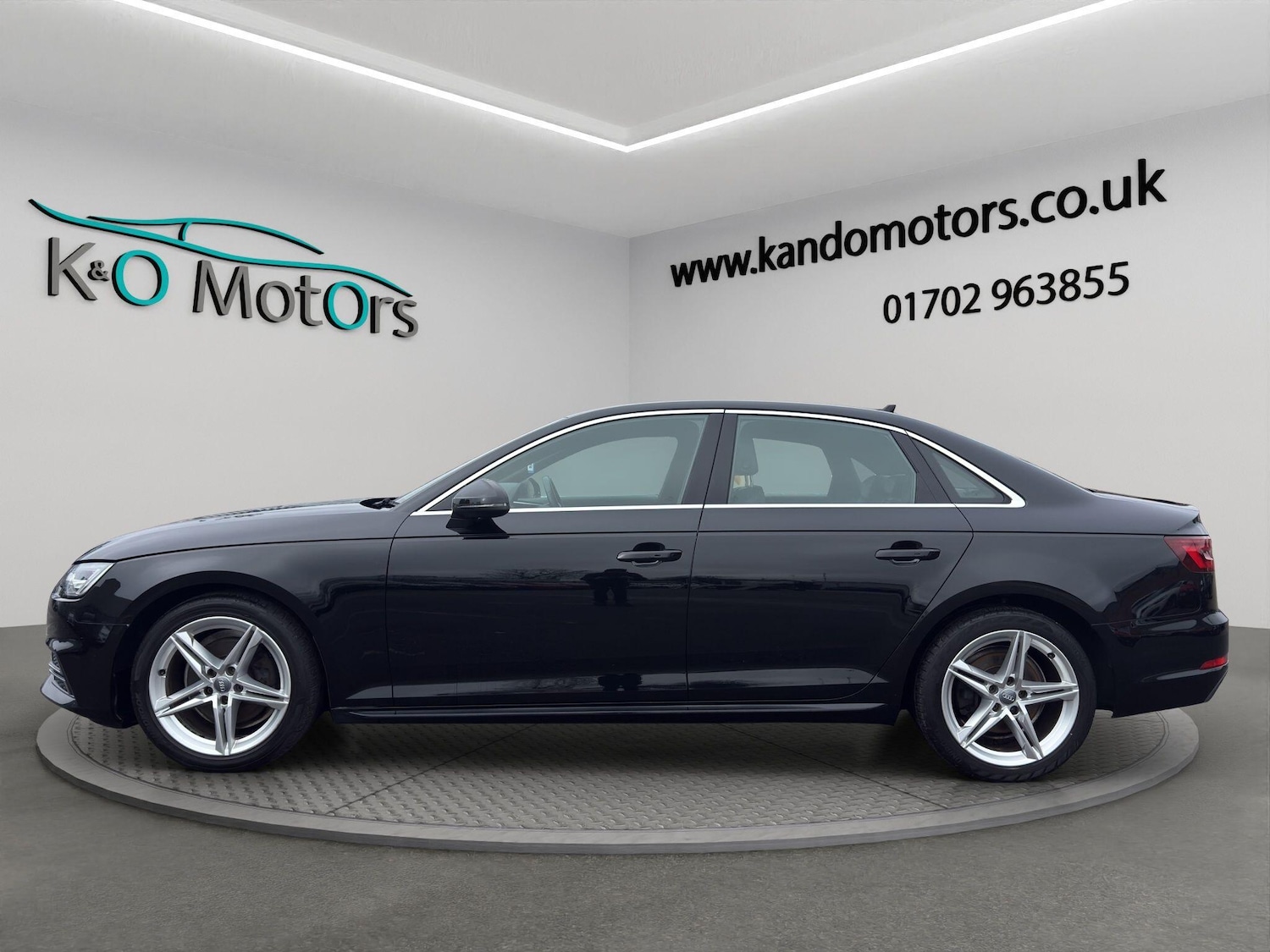 Used Audi A4 2018 for sale - 77598623: Photo 3