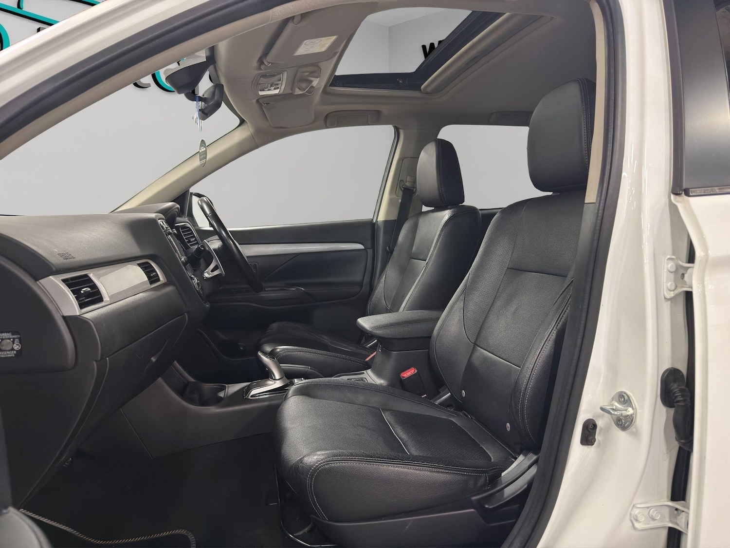 Used Mitsubishi Outlander 2015 for sale - 77021177: Photo 14