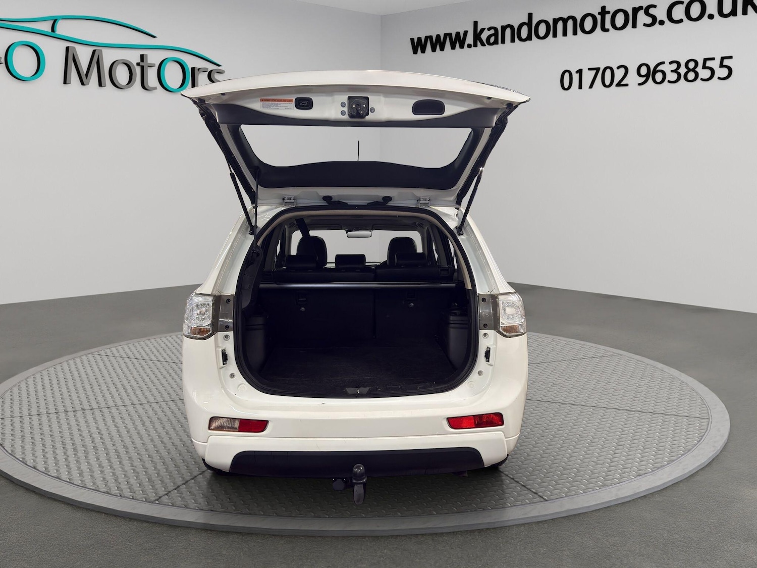 Used Mitsubishi Outlander 2015 for sale - 77021177: Photo 46