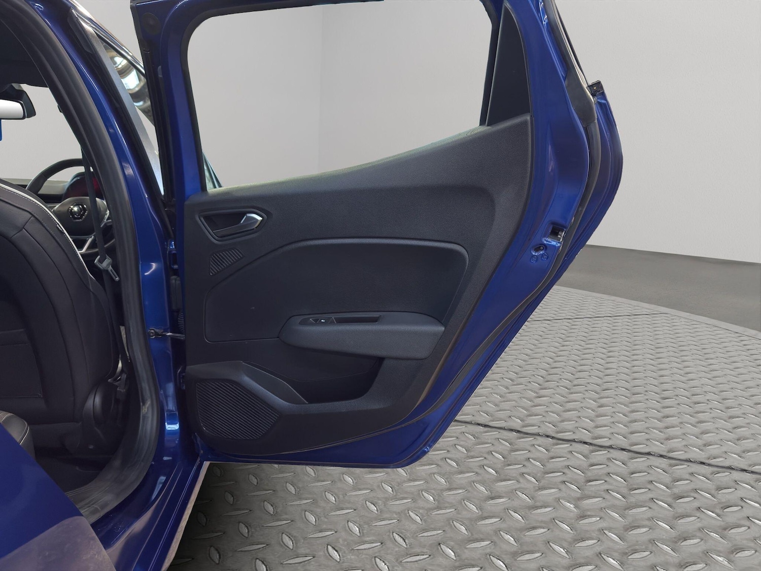 Used Renault Clio 2021 for sale - 76409082: Photo 43