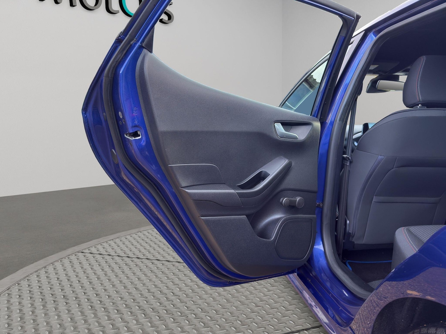 Used Ford Fiesta 2018 for sale - 77115924: Photo 41