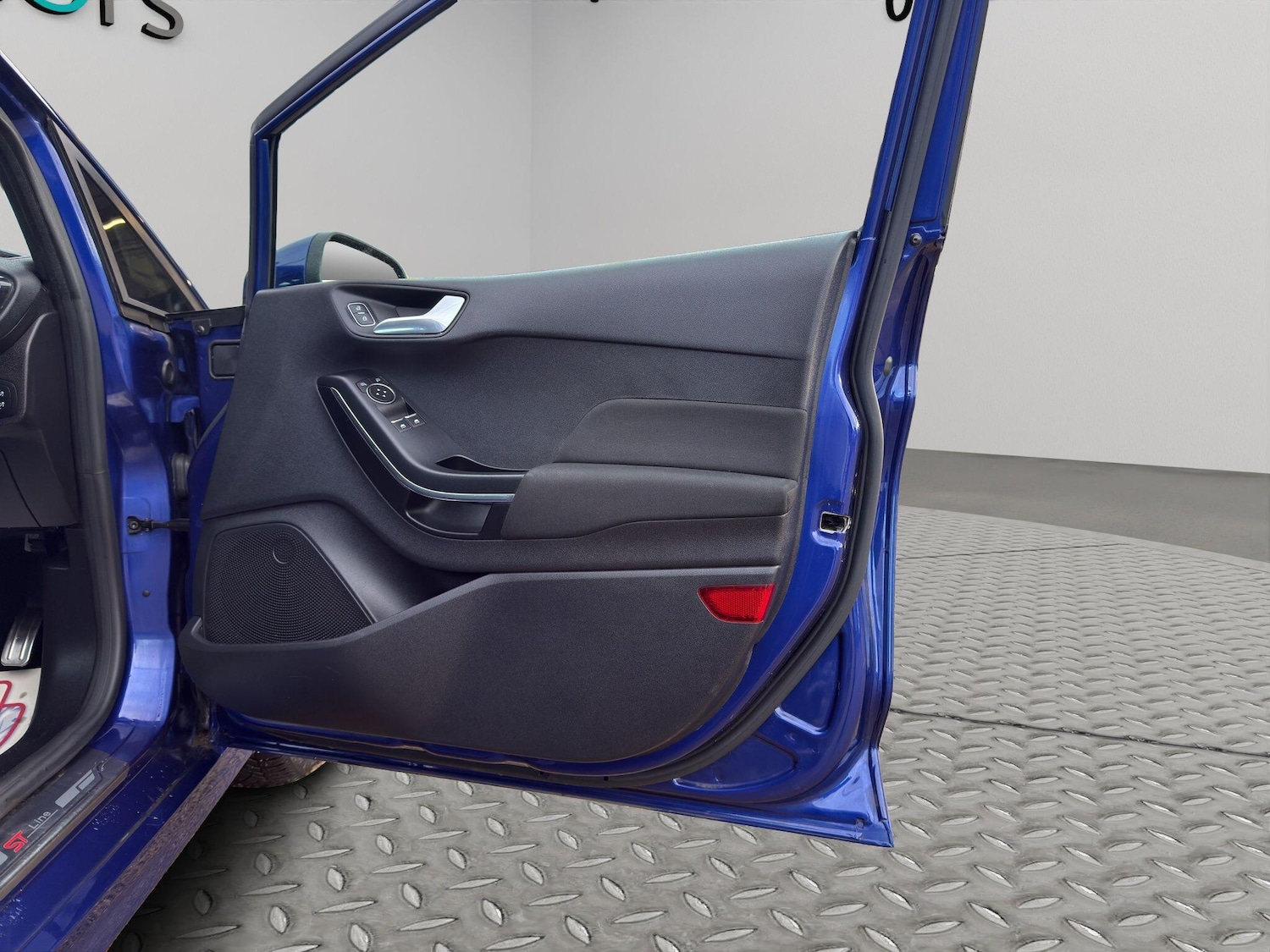 Used Ford Fiesta 2018 for sale - 77115924: Photo 44