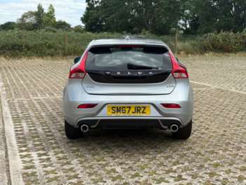 Used Volvo V40 2017 for sale - 75178657: Photo