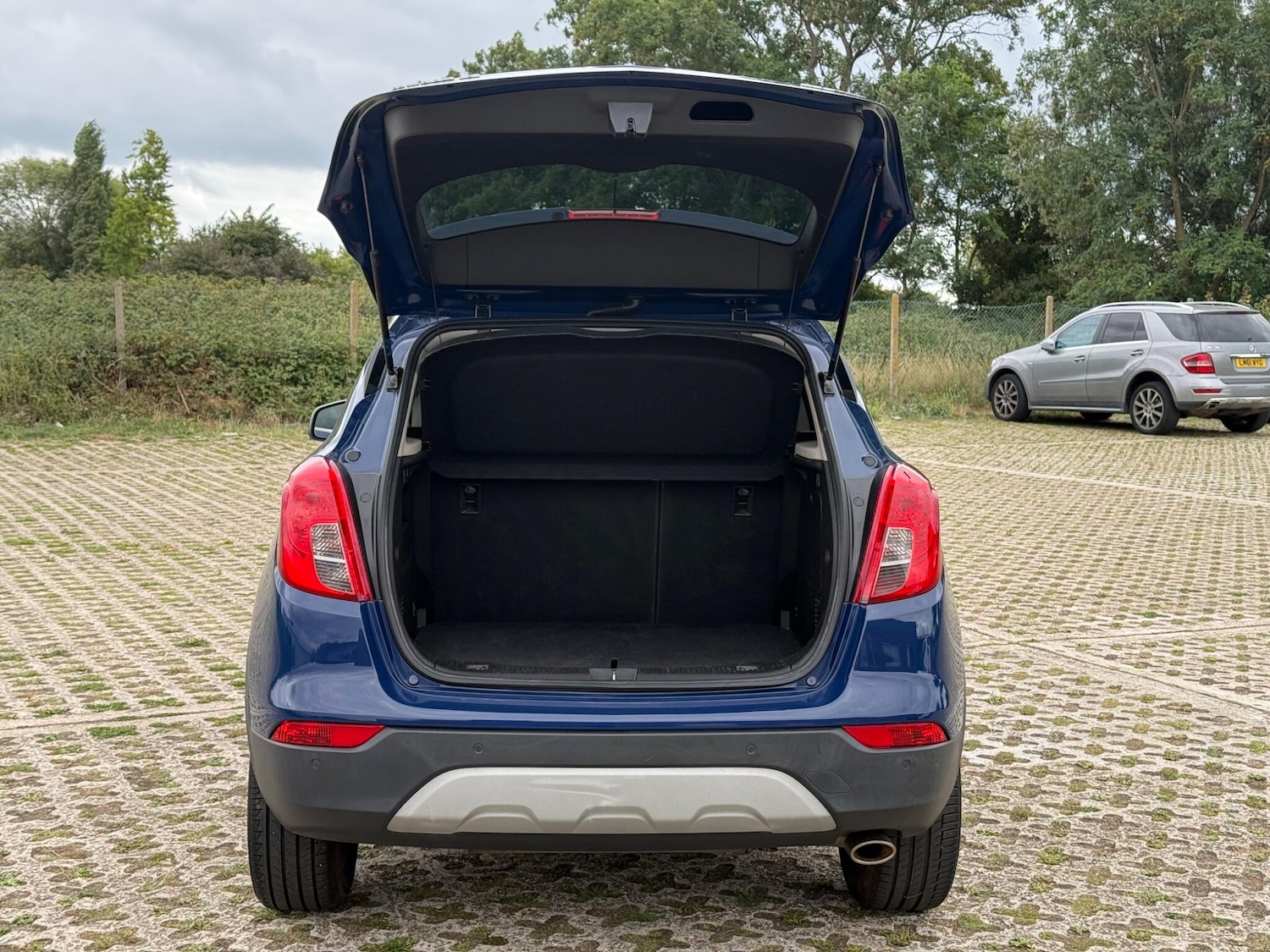 Vehicle 49