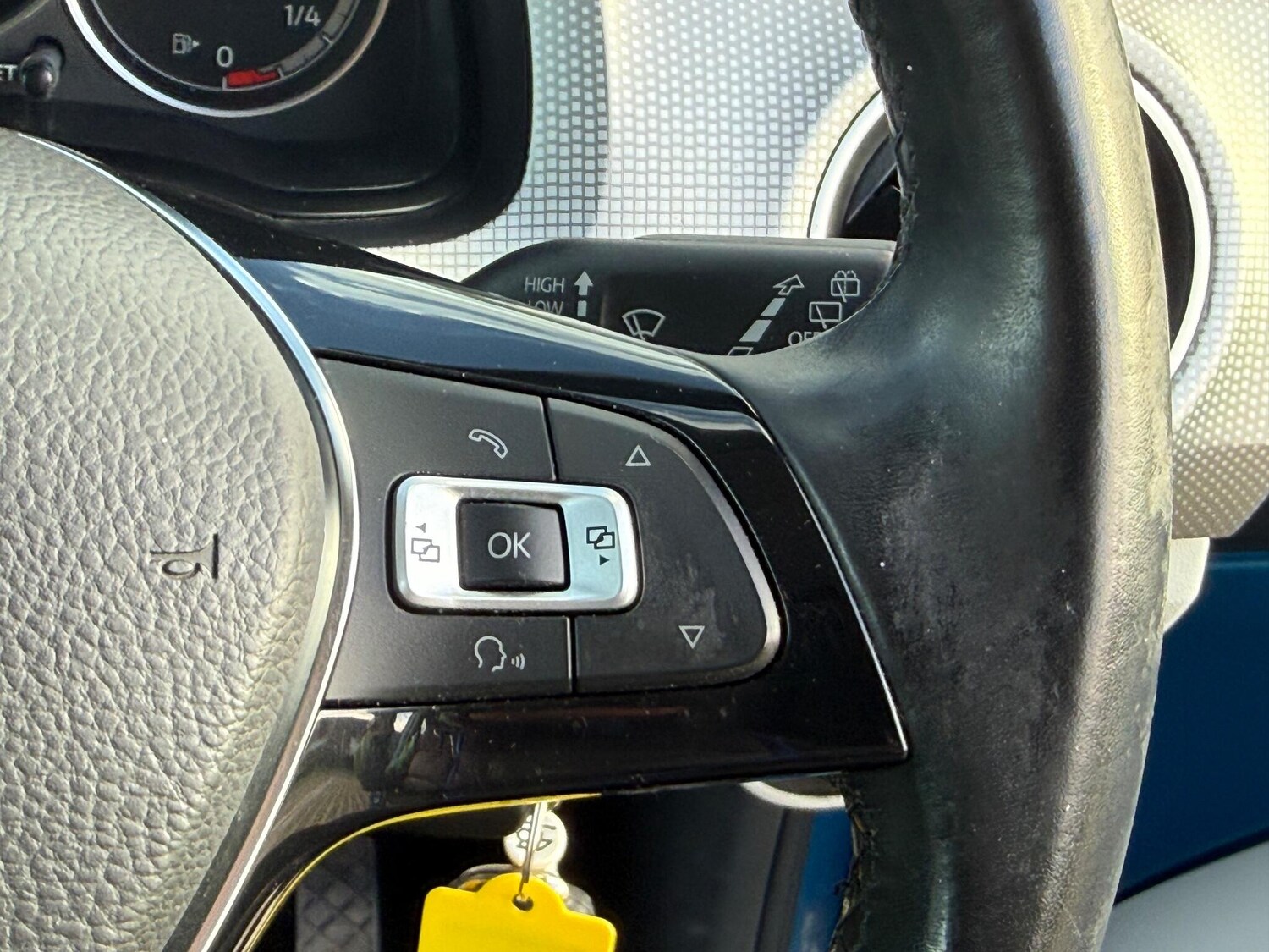 Used Volkswagen up! 2019 for sale - 76440734: Photo 24