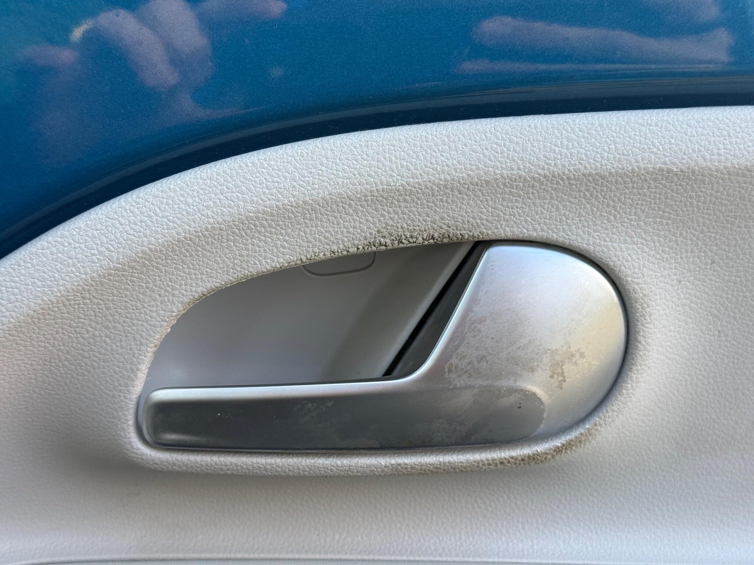 Used Volkswagen up! 2019 for sale - 76440734: Photo 32