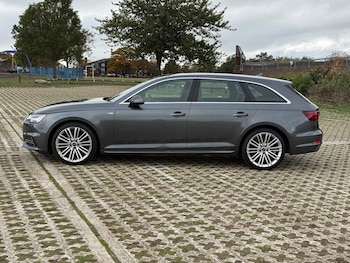 Used Audi A4 Avant 2017 for sale - 76259849: Photo 2