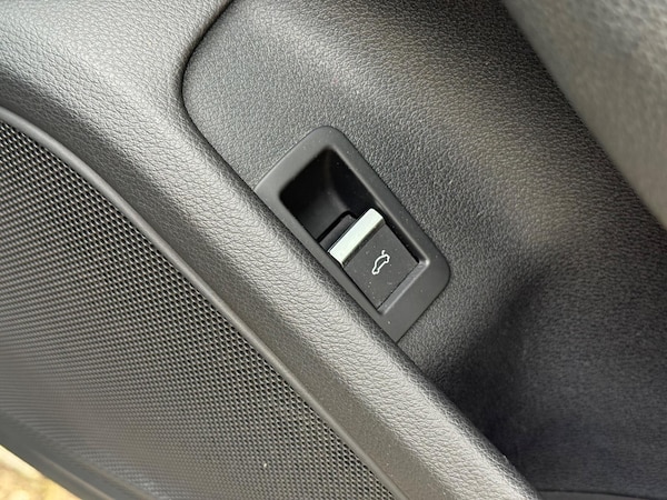 Used Audi A4 Avant 2017 for sale - 76259849: Photo 44