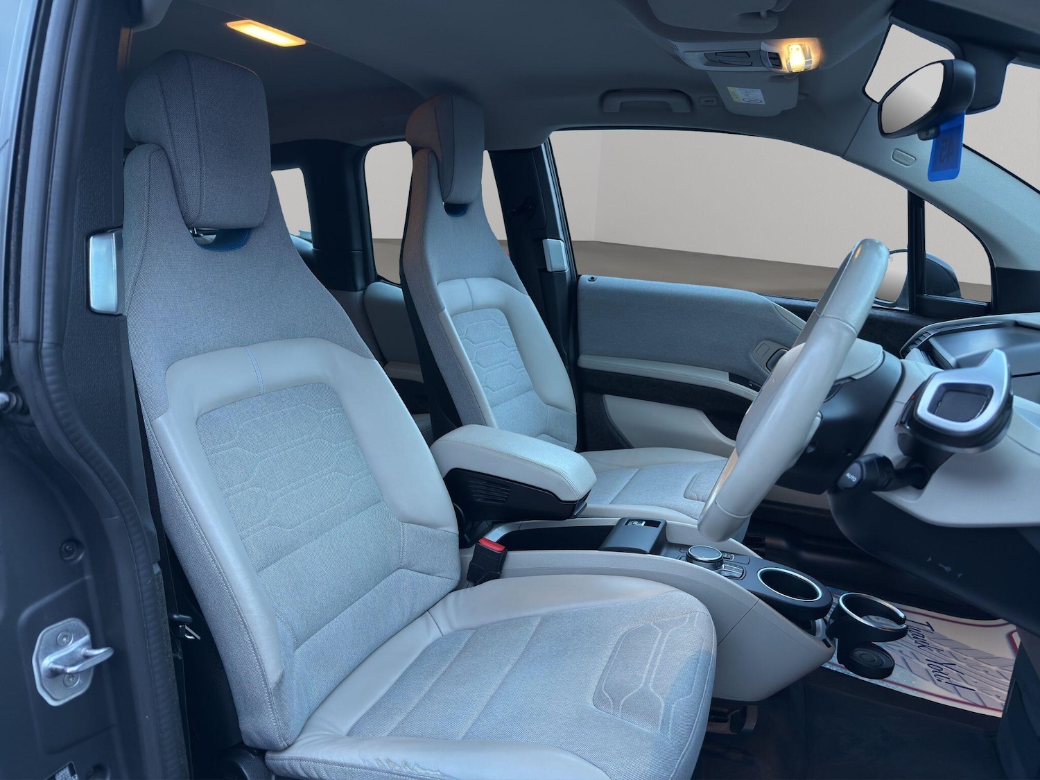 Used BMW i3 2017 for sale - 76850472: Photo 12