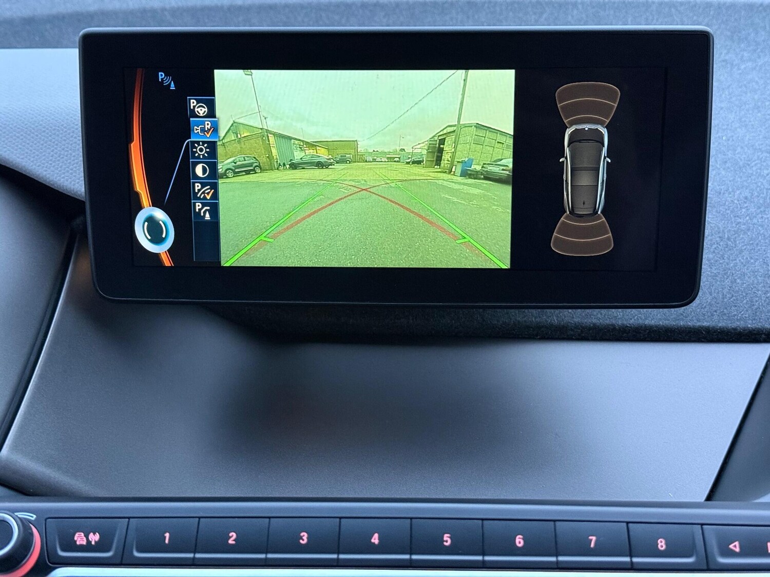 Used BMW i3 2017 for sale - 76850472: Photo 32