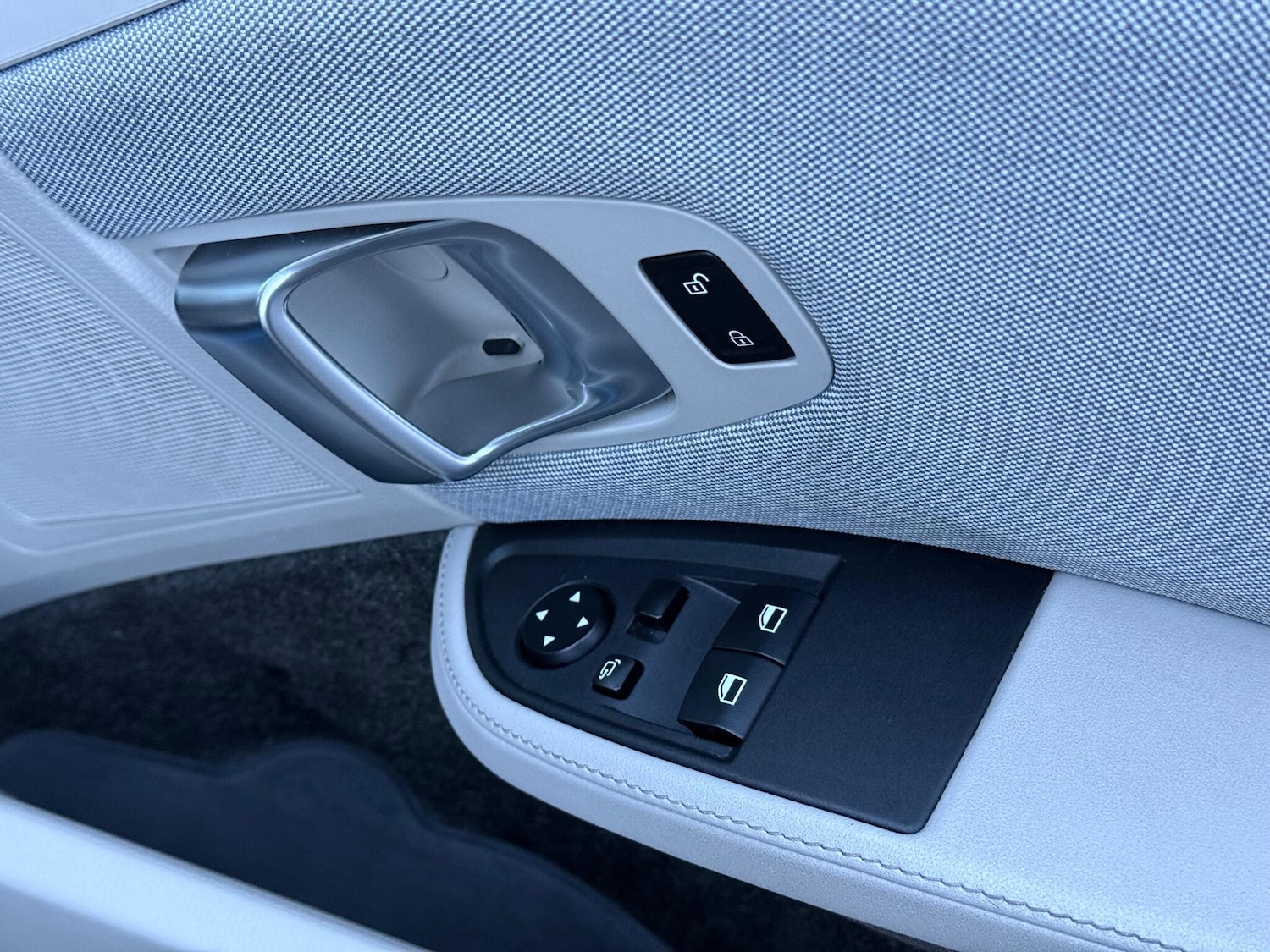 Used BMW i3 2017 for sale - 76850472: Photo 39