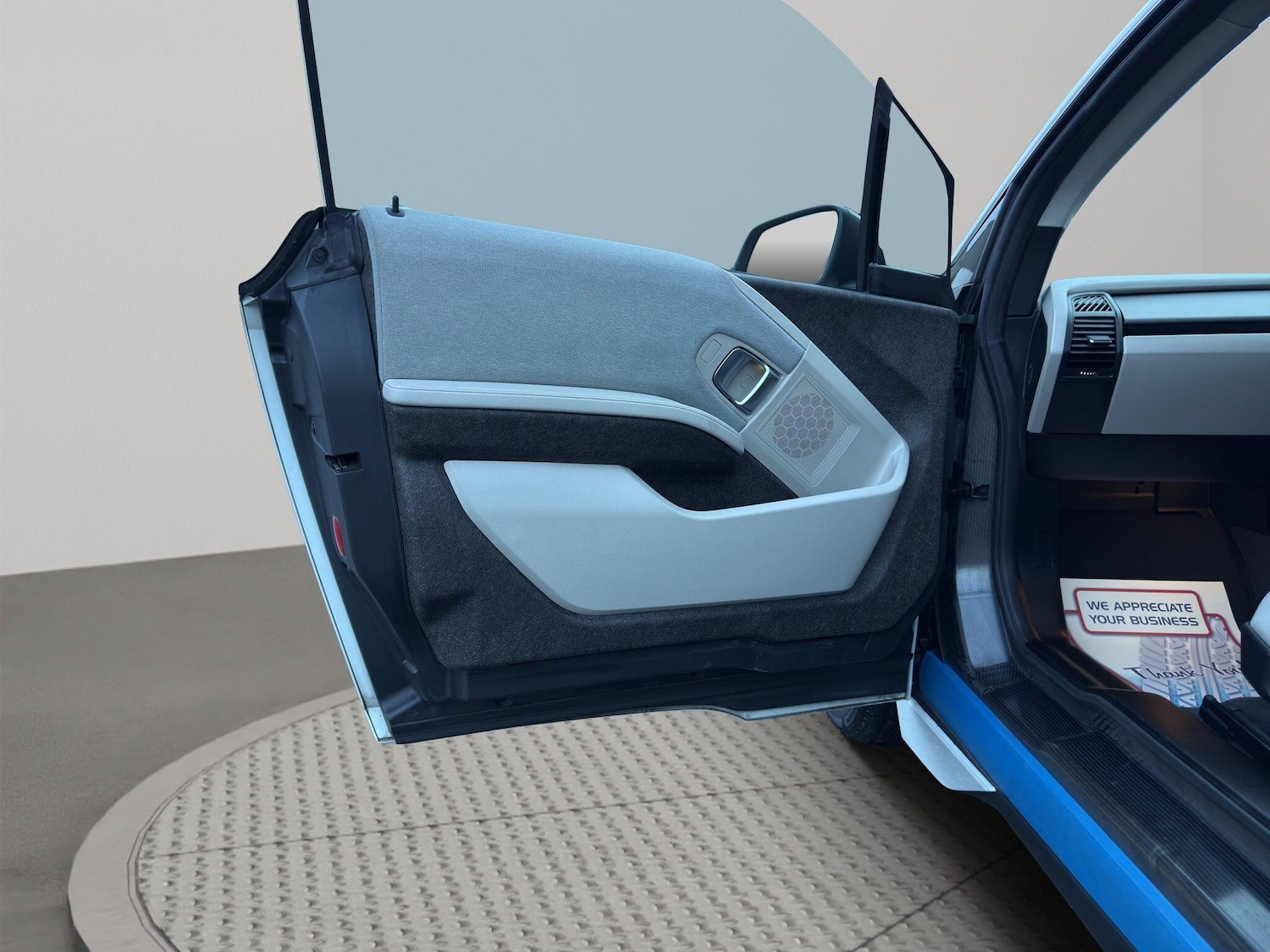 Used BMW i3 2017 for sale - 76850472: Photo 42