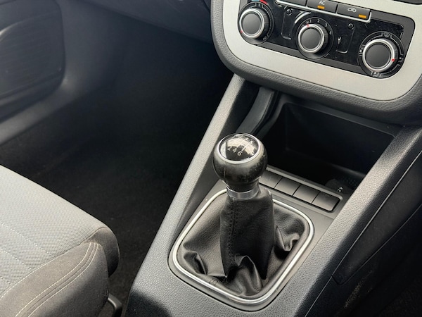 Used Volkswagen Scirocco 2012 for sale - 75714372: Photo 32