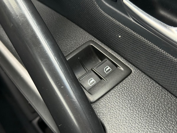 Used Volkswagen Scirocco 2012 for sale - 75714372: Photo 36