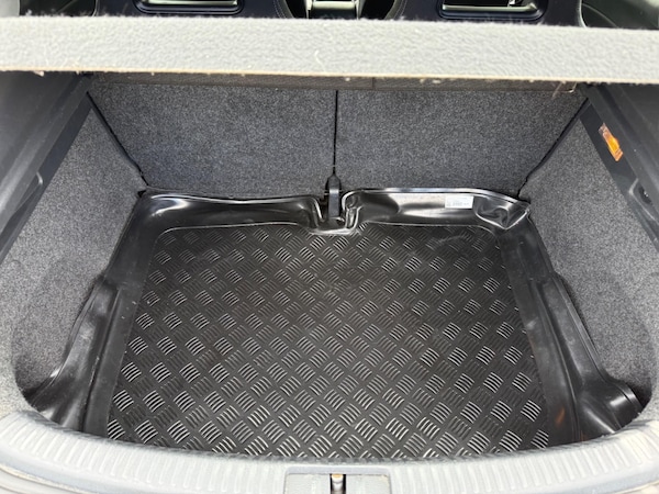 Used Volkswagen Scirocco 2012 for sale - 75714372: Photo 46