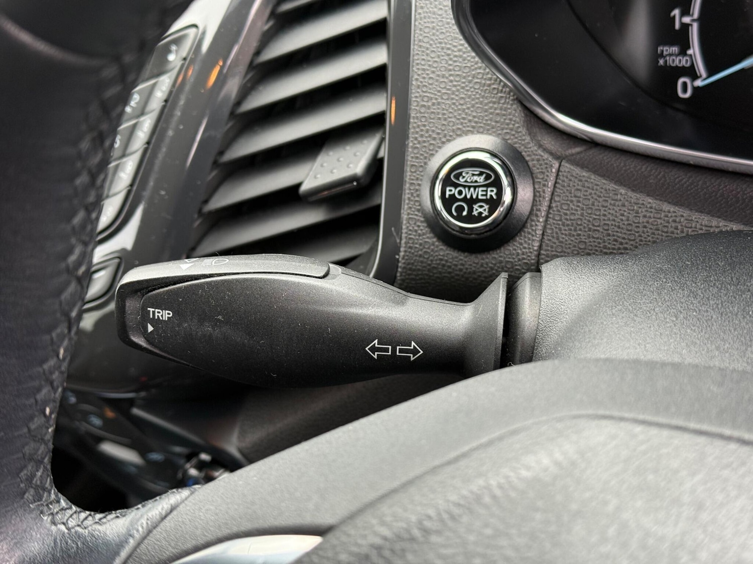 Used Ford Ecosport 2016 for sale - 77598167: Photo 26