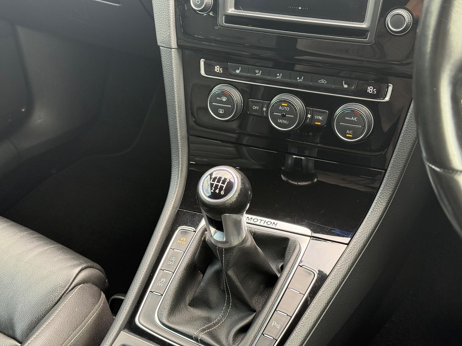 Used Volkswagen Golf 2016 for sale - 76348868: Photo 32