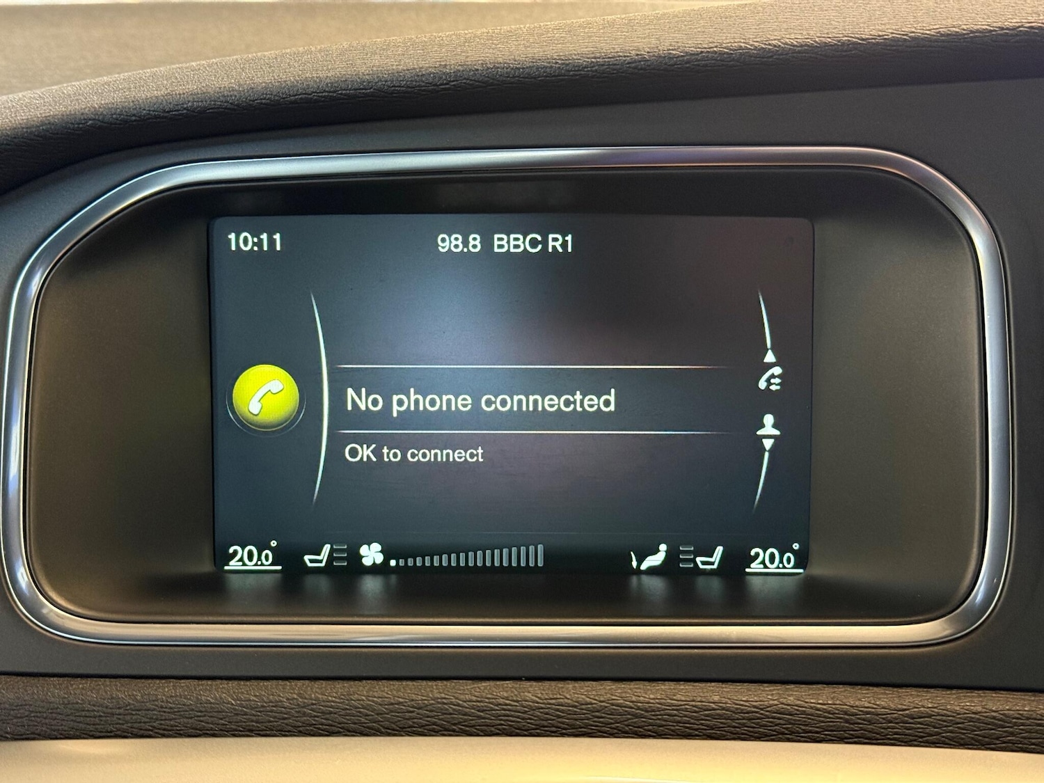 Used Volvo V40 2017 for sale - 76927006: Photo 32