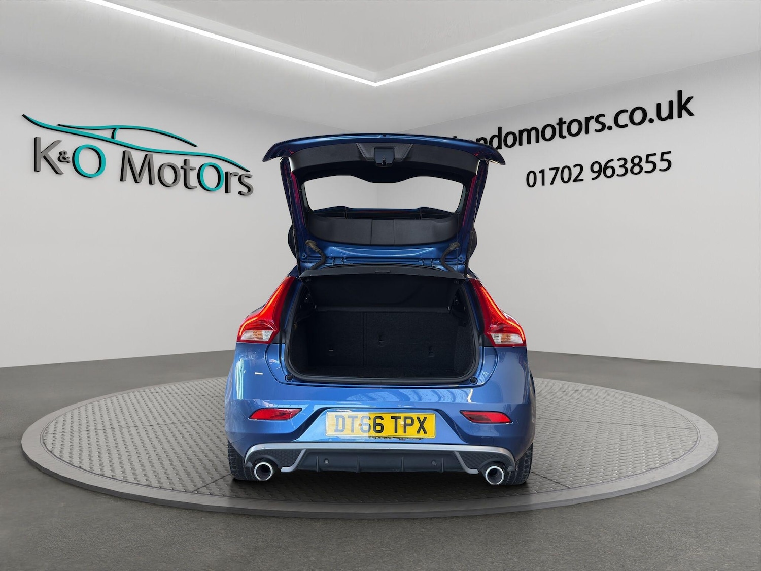 Used Volvo V40 2017 for sale - 76927006: Photo 49