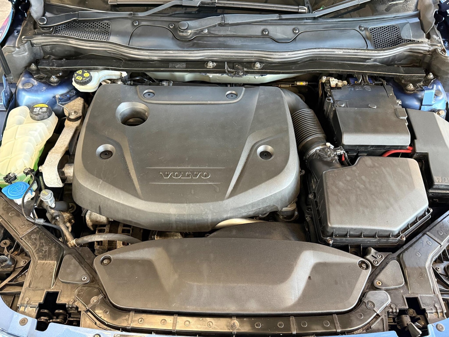 Used Volvo V40 2017 for sale - 76927006: Photo 58