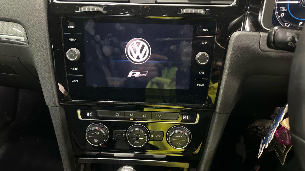 Used Volkswagen Golf 2018 for sale - 77469319: Photo 14