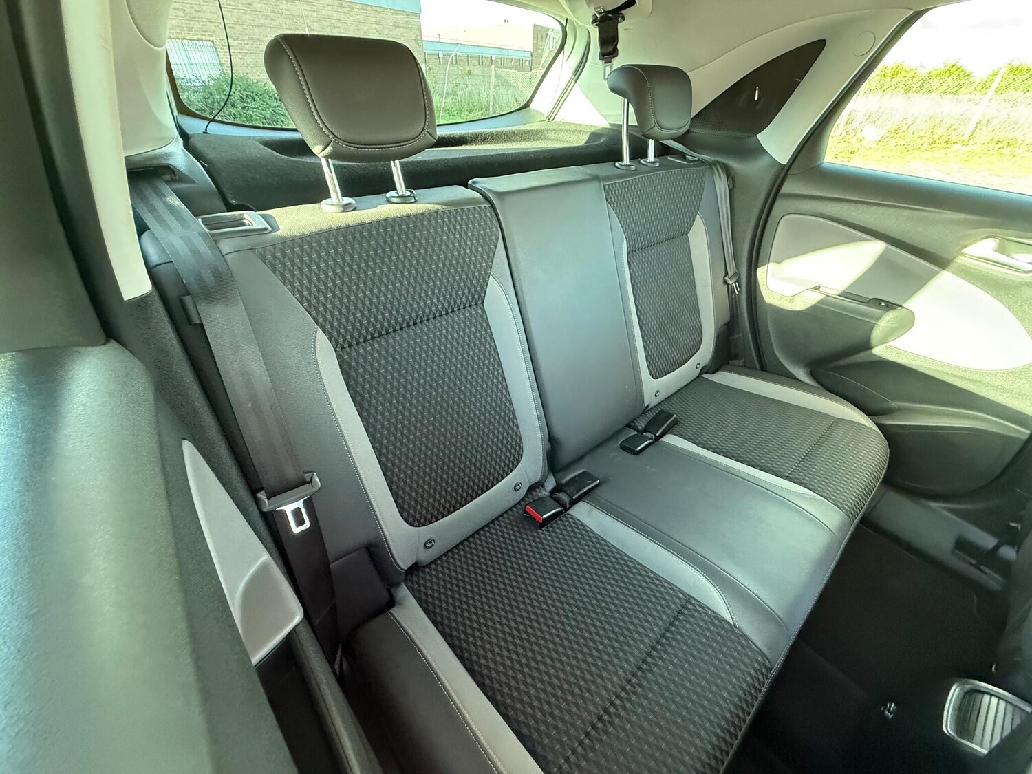 Used Vauxhall Crossland X 2017 for sale - 76409159: Photo 16