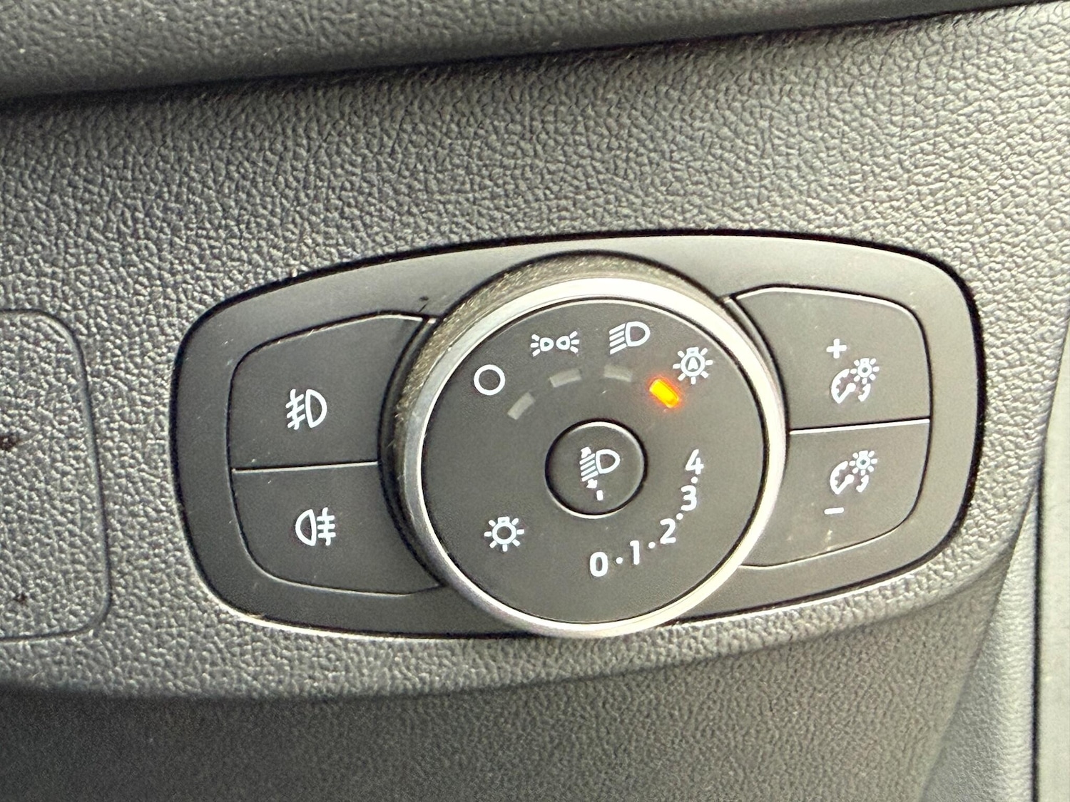 Used Ford Focus 2020 for sale - 77115904: Photo 37