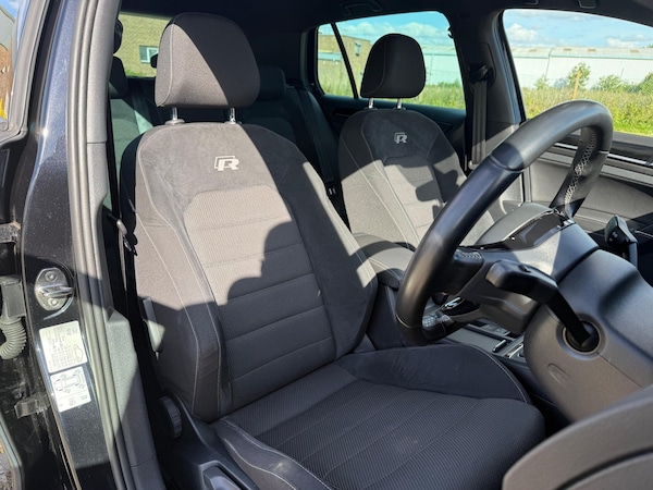 Used Volkswagen Golf 2017 for sale - 76142870: Photo 10