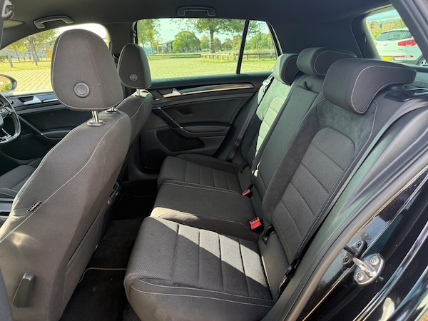Used Volkswagen Golf 2017 for sale - 76142870: Photo 18
