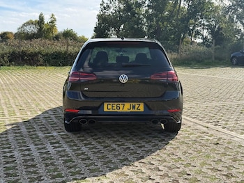 Used Volkswagen Golf 2017 for sale - 76142870: Photo 4