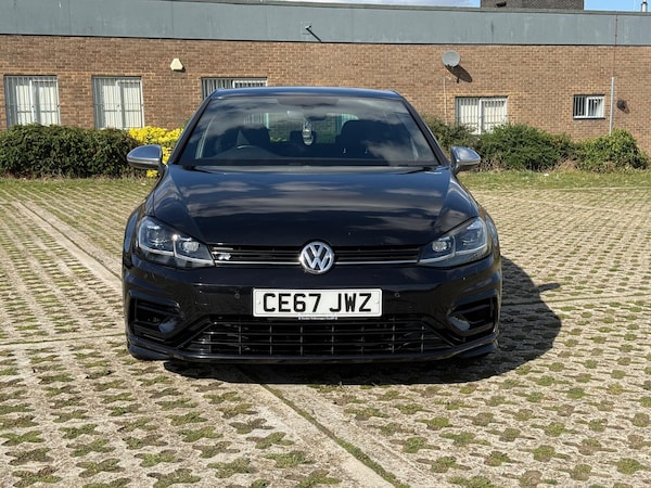 Used Volkswagen Golf 2017 for sale - 76142870: Photo 8