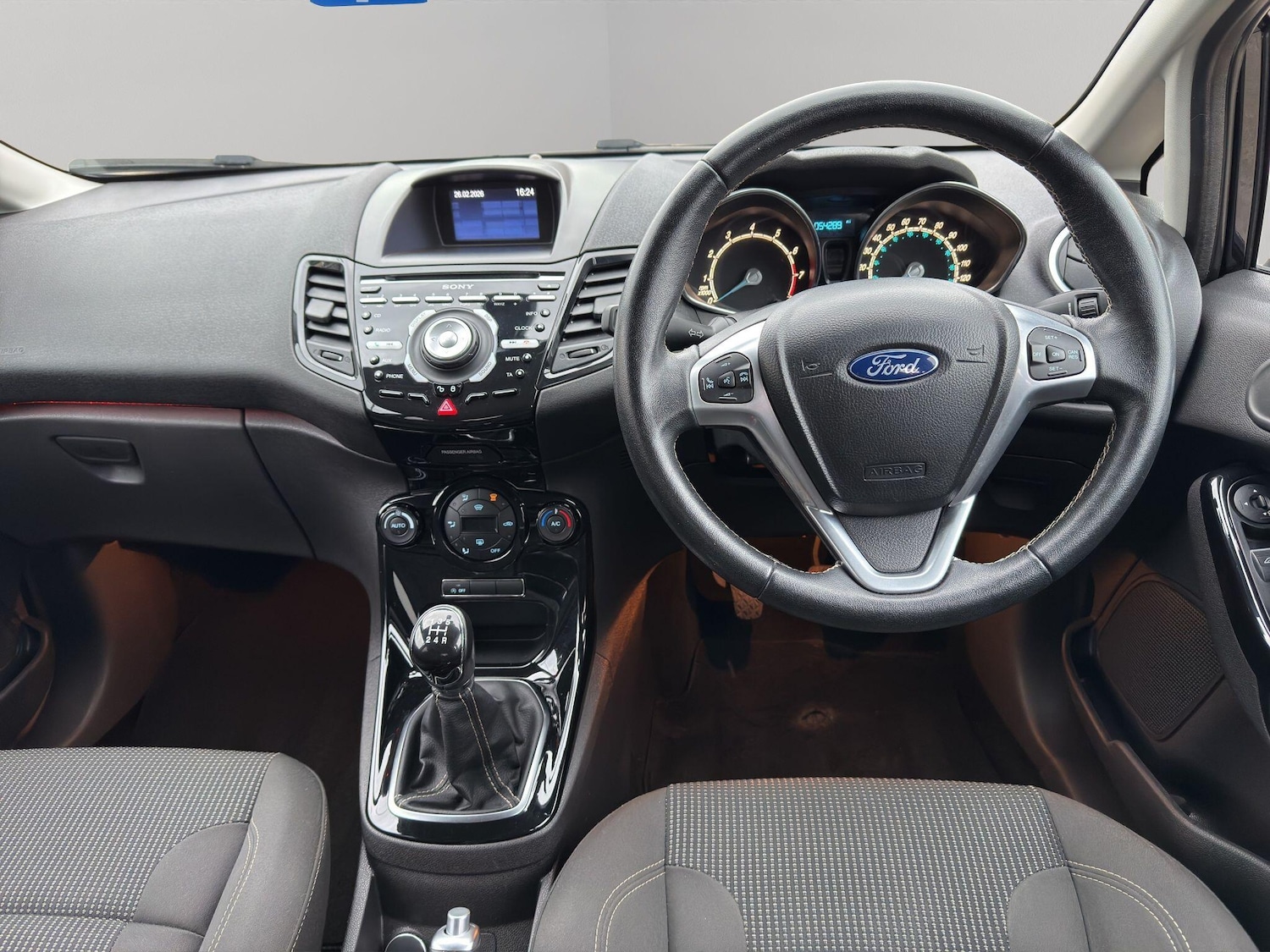 Used Ford Fiesta for sale - 77704870: Photo 2