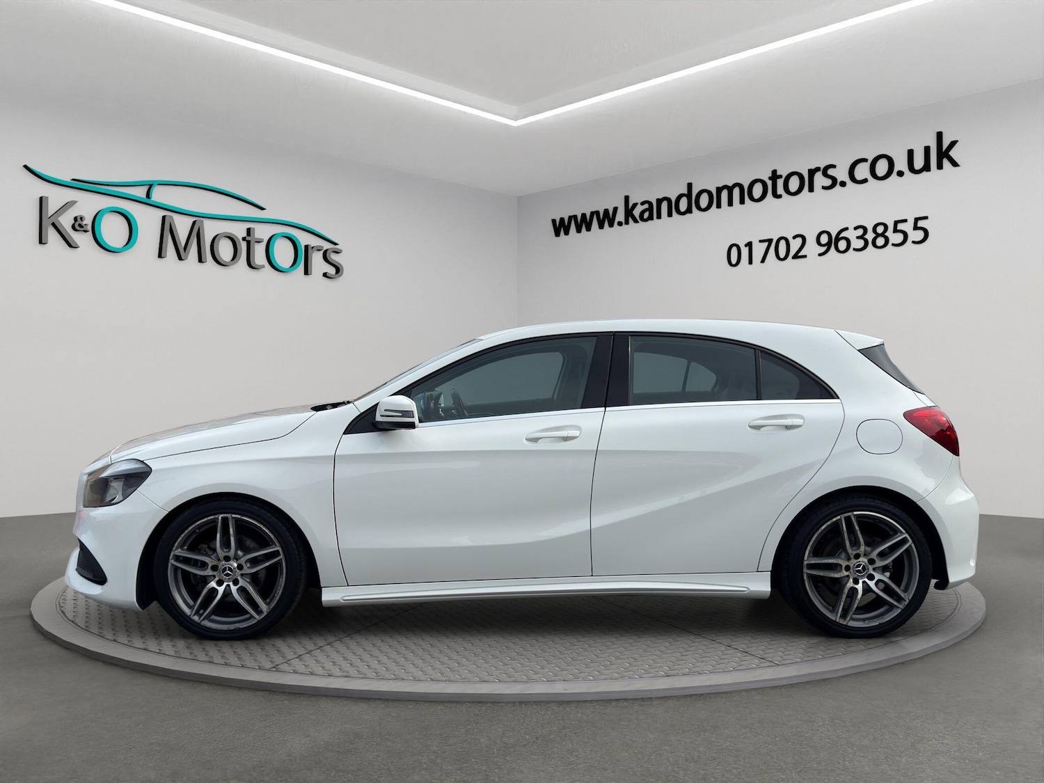 Used Mercedes-Benz A-Class 2017 for sale - 77898333: Photo 3