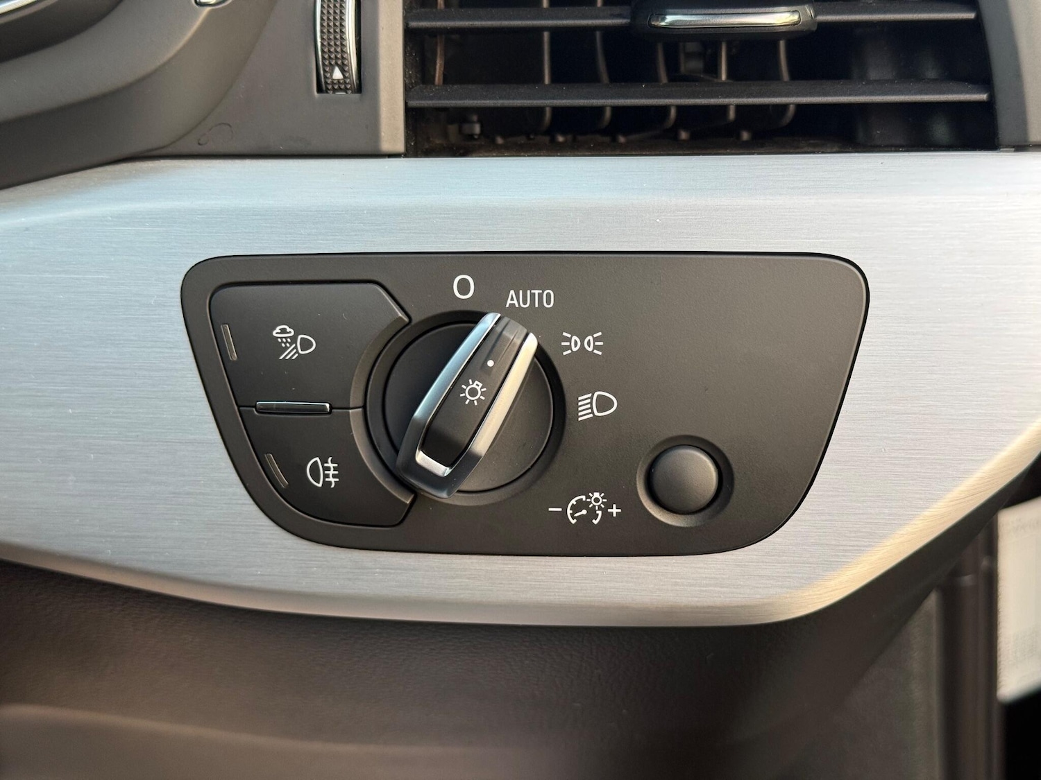 Used Audi A4 2020 for sale - 77115894: Photo 41