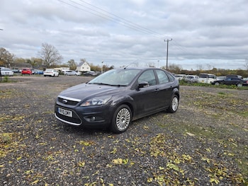 Used Ford Focus 2010 for sale - 76471369: Photo