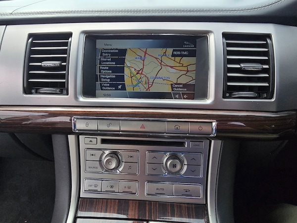 Used Jaguar XF 2011 for sale - 75699603: Photo 13