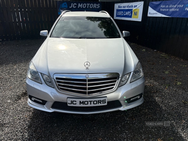Used Mercedes-Benz E-Class 2011 for sale - 76099745: Photo 2