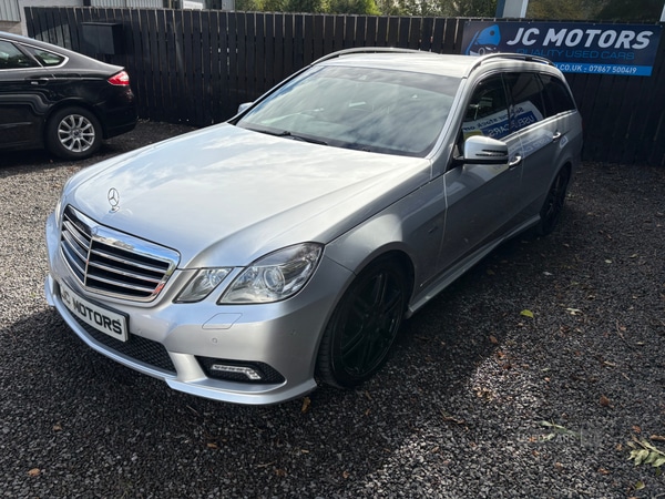 Used Mercedes-Benz E-Class 2011 for sale - 76099745: Photo 3