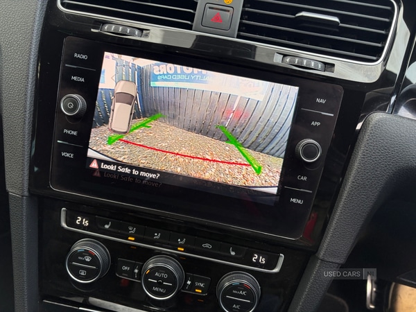 Used Volkswagen Golf 2019 for sale - 77176117: Photo 10