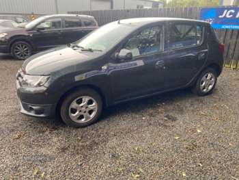 Used Dacia Sandero 2016 for sale - 74454300: Photo