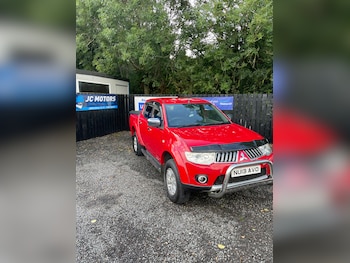 Mitsubishi - L200