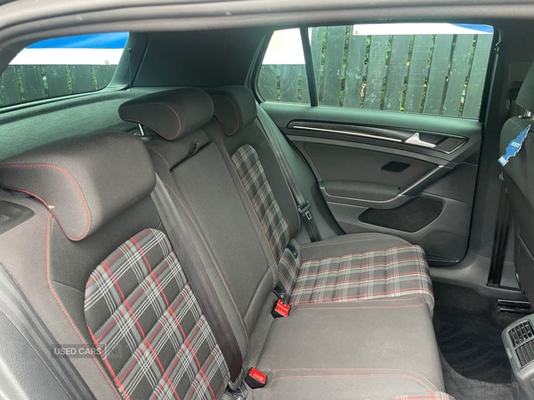 Used Volkswagen Golf 2014 for sale - 76802870: Photo 4