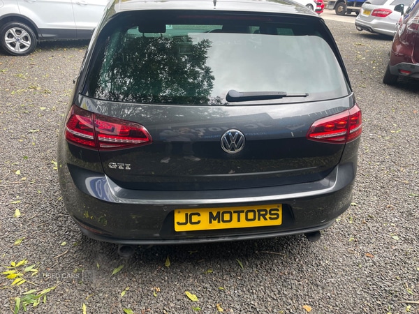 Used Volkswagen Golf 2014 for sale - 76802870: Photo 5