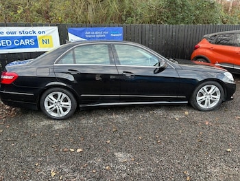 Used Mercedes-Benz E Class 2013 for sale - 76977252: Photo
