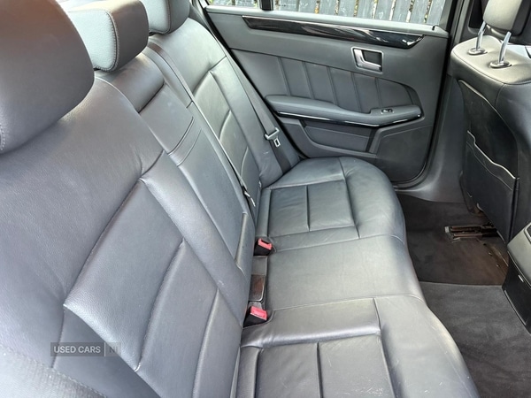 Used Mercedes-Benz E Class 2013 for sale - 76977252: Photo 8