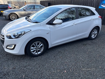 Used Hyundai i30 2015 for sale - 77550975: Photo
