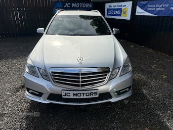 Used Mercedes-Benz E Class 2011 for sale - 76690492: Photo