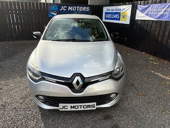 Used Renault Clio 2015 for sale - 76099681: Photo