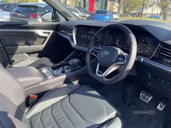 Used Volkswagen Touareg 2024 for sale - 75708975: Photo 13