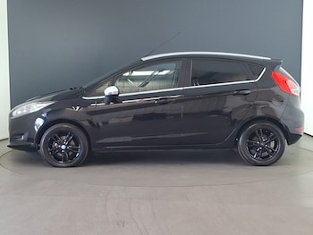 Used Ford Fiesta 2016 for sale - 79598004: Photo